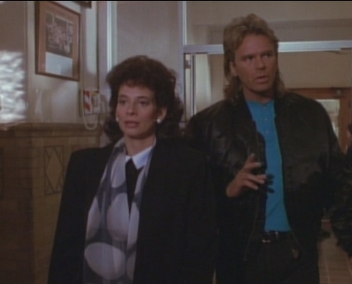 Angus MacGyver Trucs et Astuces - 5x15 Le Tr�sor de Manco - Maria et MacGyver...